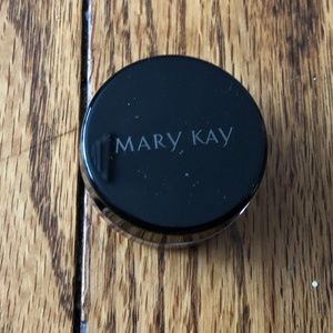 Mary Kay Makeup - Mary Kay Creme Eye Color - Beach Blonde Mary Kay Makeup - Mary Kay Creme Eye Color - Beach Blonde